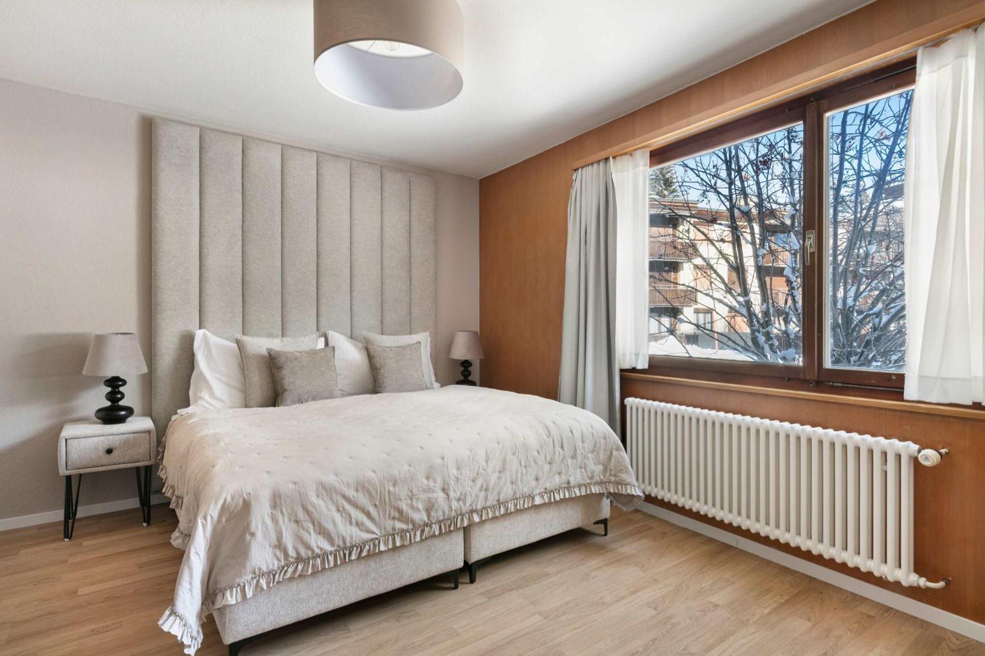 Luxe With Views Private Balcony Apartment